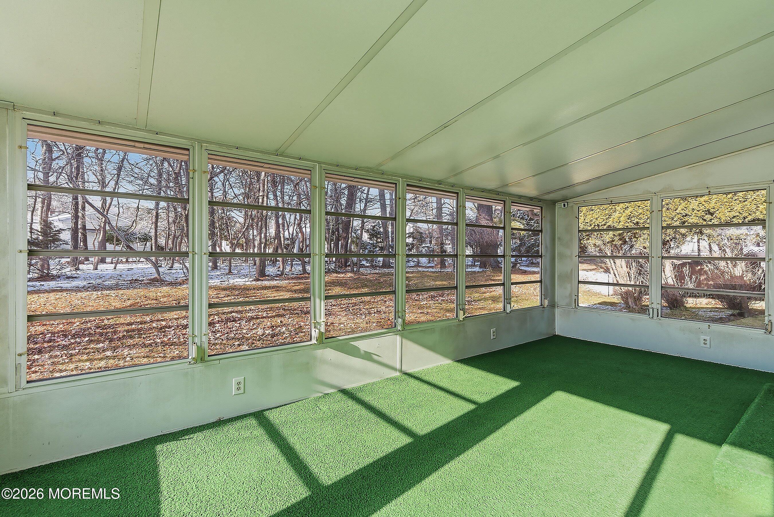 15 Encinitas Drive Toms River, NJ 08757 - Photo 26 of 45 15-Sunroom