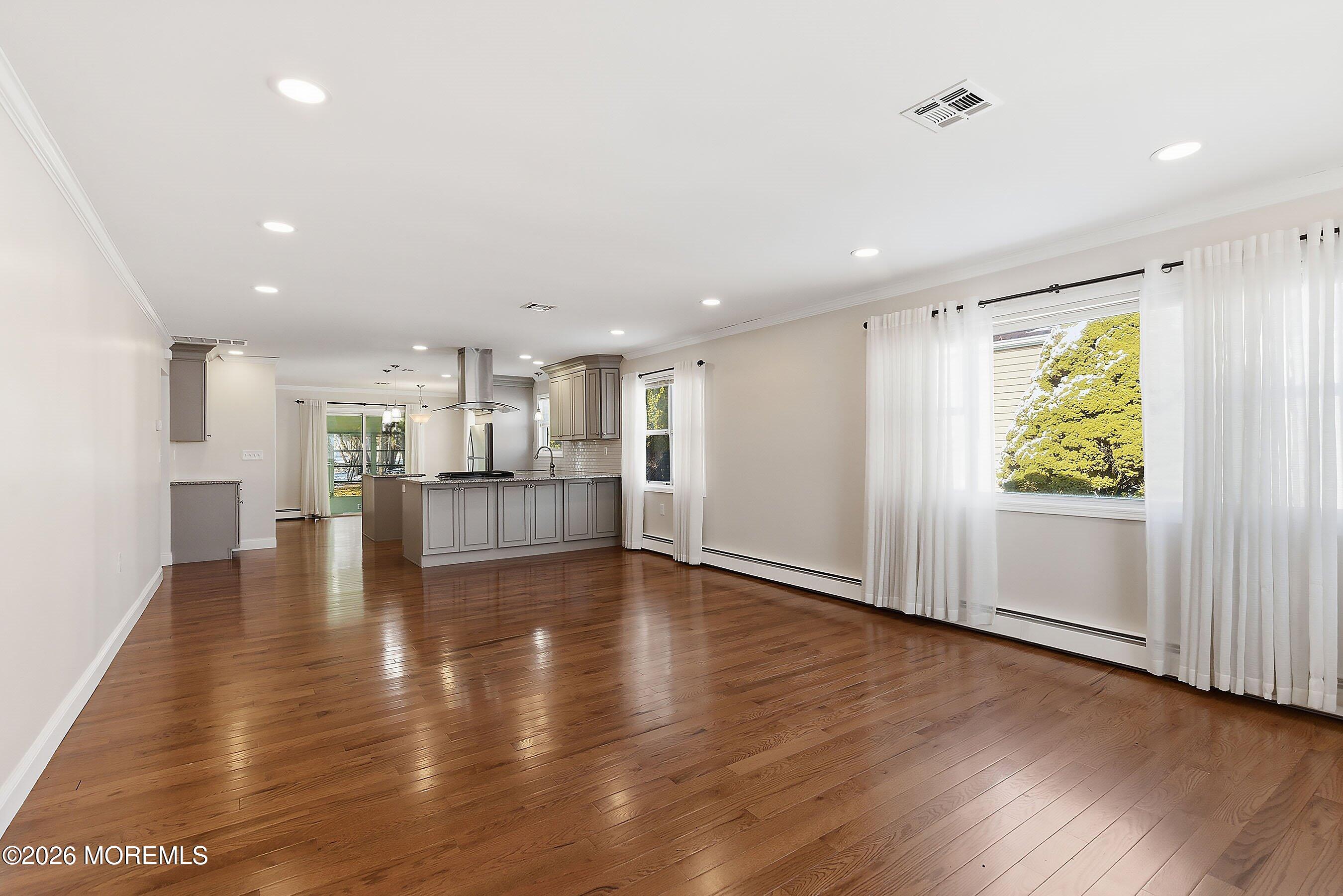 15 Encinitas Drive Toms River, NJ 08757 - Photo 5 of 45 05-Living 1B