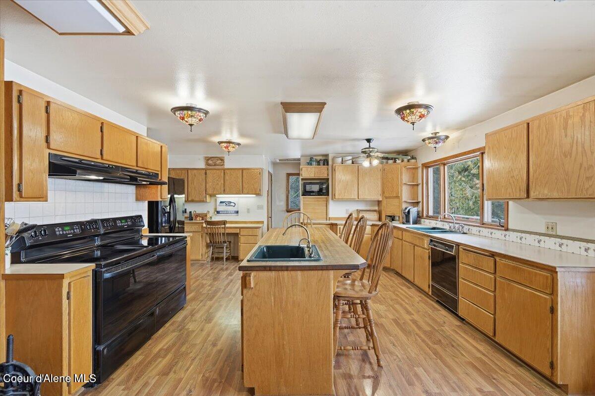 77523 State Highway 3, Unit SOUTH St. Maries, ID 83861 - Photo 8 of 33 Lots of Kitchen Storage