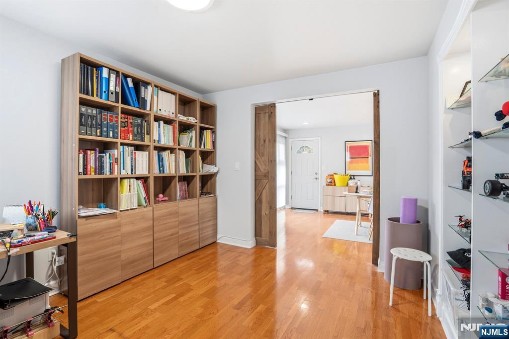 283 Taft Road River Edge, NJ 07661 - Photo 17 of 33