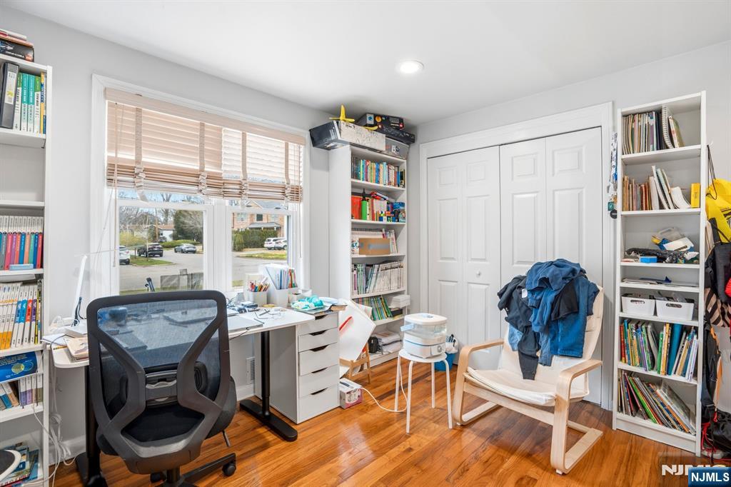 283 Taft Road River Edge, NJ 07661 - Photo 23 of 33