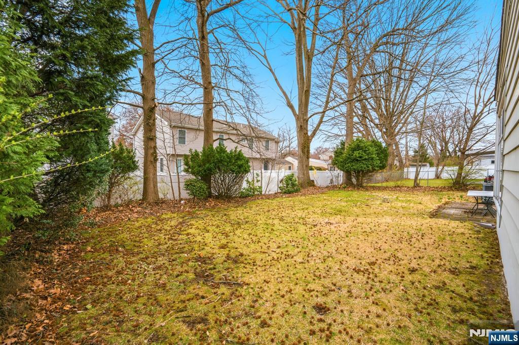 283 Taft Road River Edge, NJ 07661 - Photo 28 of 33