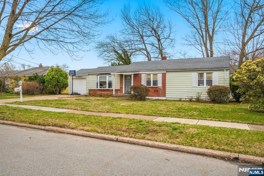 283 Taft Road River Edge, NJ 07661 - Photo 29 of 33