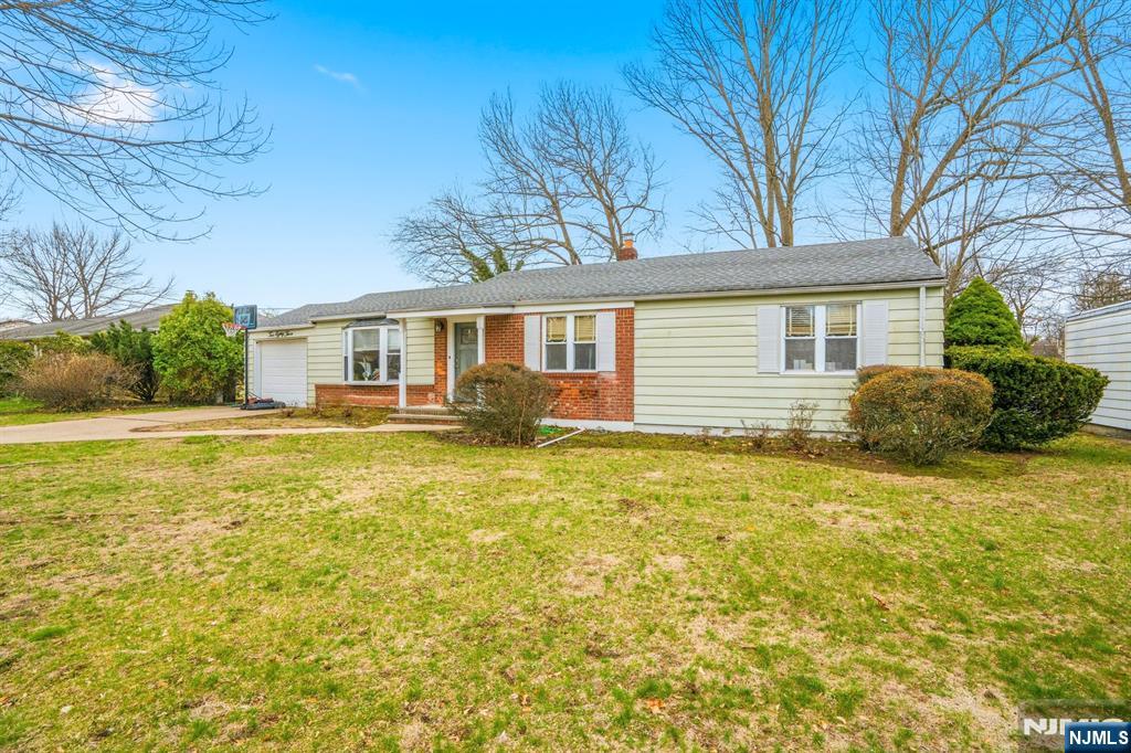 283 Taft Road River Edge, NJ 07661 - Photo 30 of 33