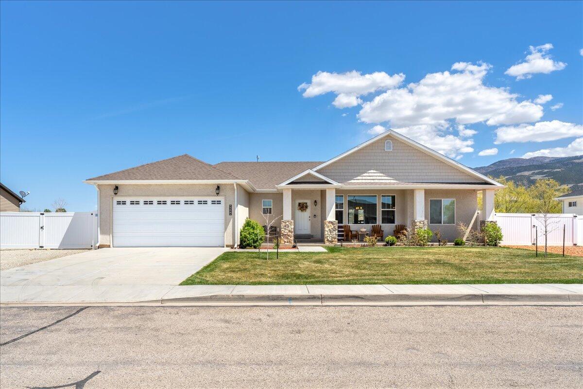 4544 Prospector Lane Enoch, UT 84721 - Photo 1 of 1 Main View