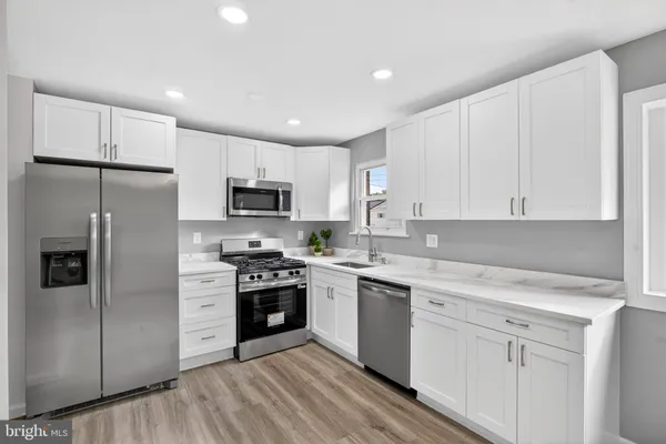 $379,900 | 814 Booker Place, Capitol Heights, MD 20743