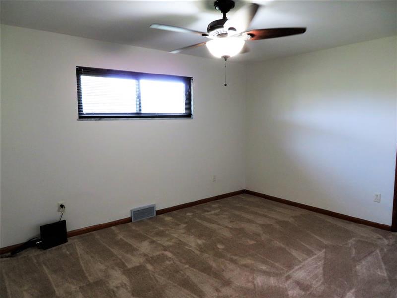 120 Mary Reed Road Baden, PA 15005 - Photo 11 of 24