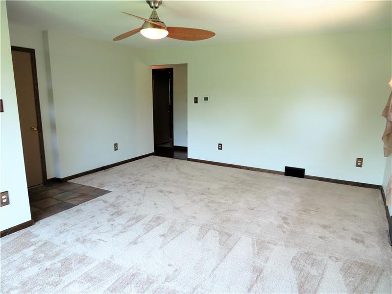 120 Mary Reed Road Baden, PA 15005 - Photo 3 of 24