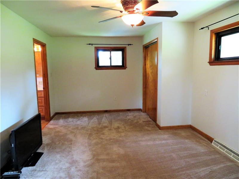 120 Mary Reed Road Baden, PA 15005 - Photo 8 of 24