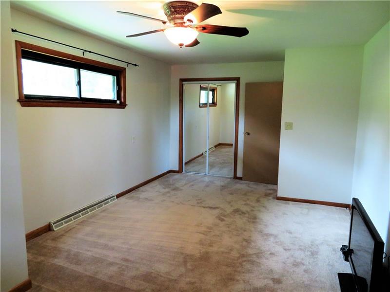 120 Mary Reed Road Baden, PA 15005 - Photo 9 of 24