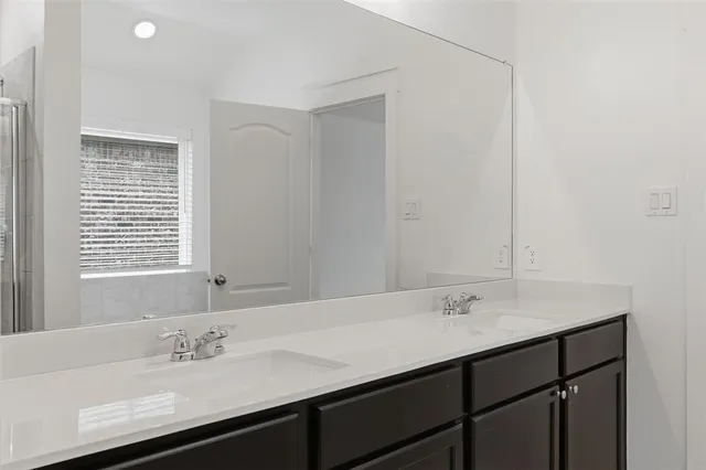 $2,200 | 2621 Moser Lane, Royse City, TX 75189