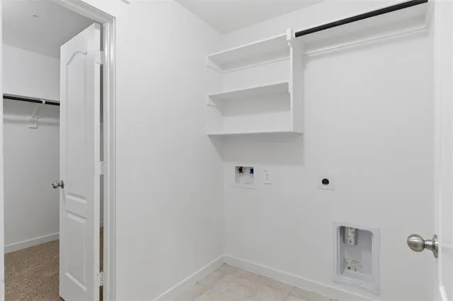 $2,200 | 2621 Moser Lane, Royse City, TX 75189