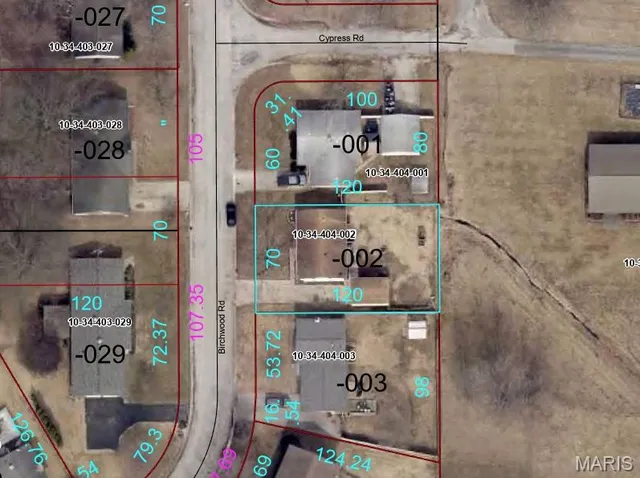 $215,000 | 20 Birchwood Road, Litchfield, IL 62056