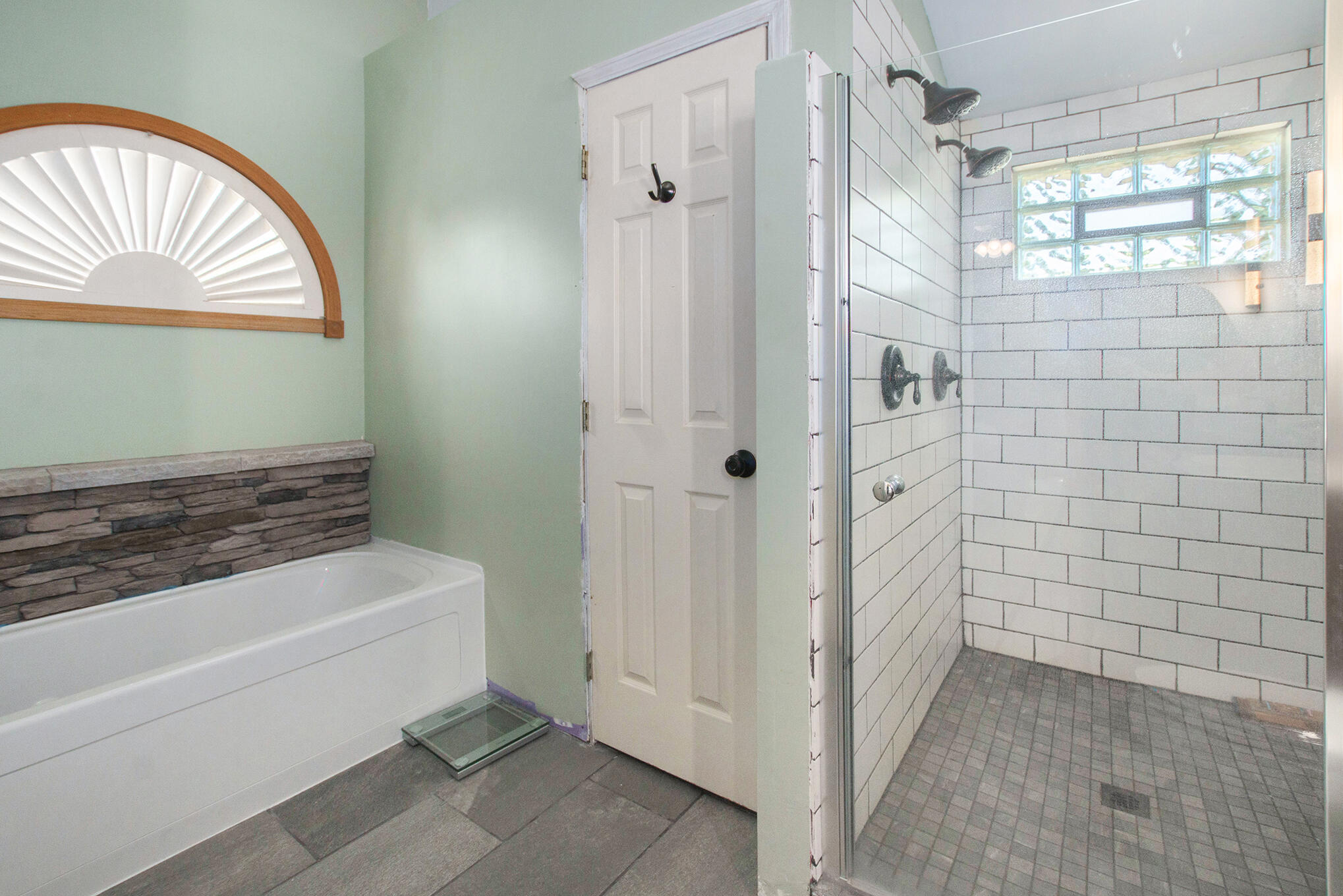 4943 Coloma Road Coloma, MI 49038 - Photo 11 of 22 DSC03707