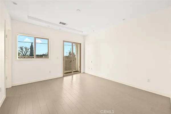 an empty room with windows