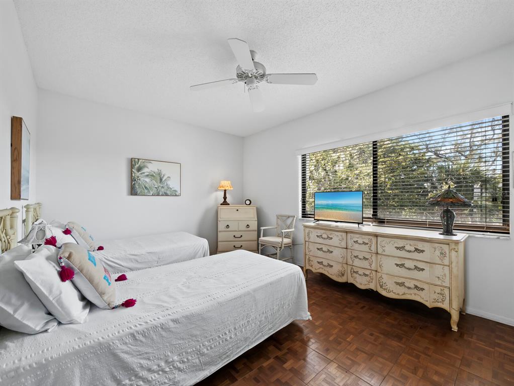 490 North Shore Road, Unit 6 Longboat Key, FL 34228 - Photo 30 of 67