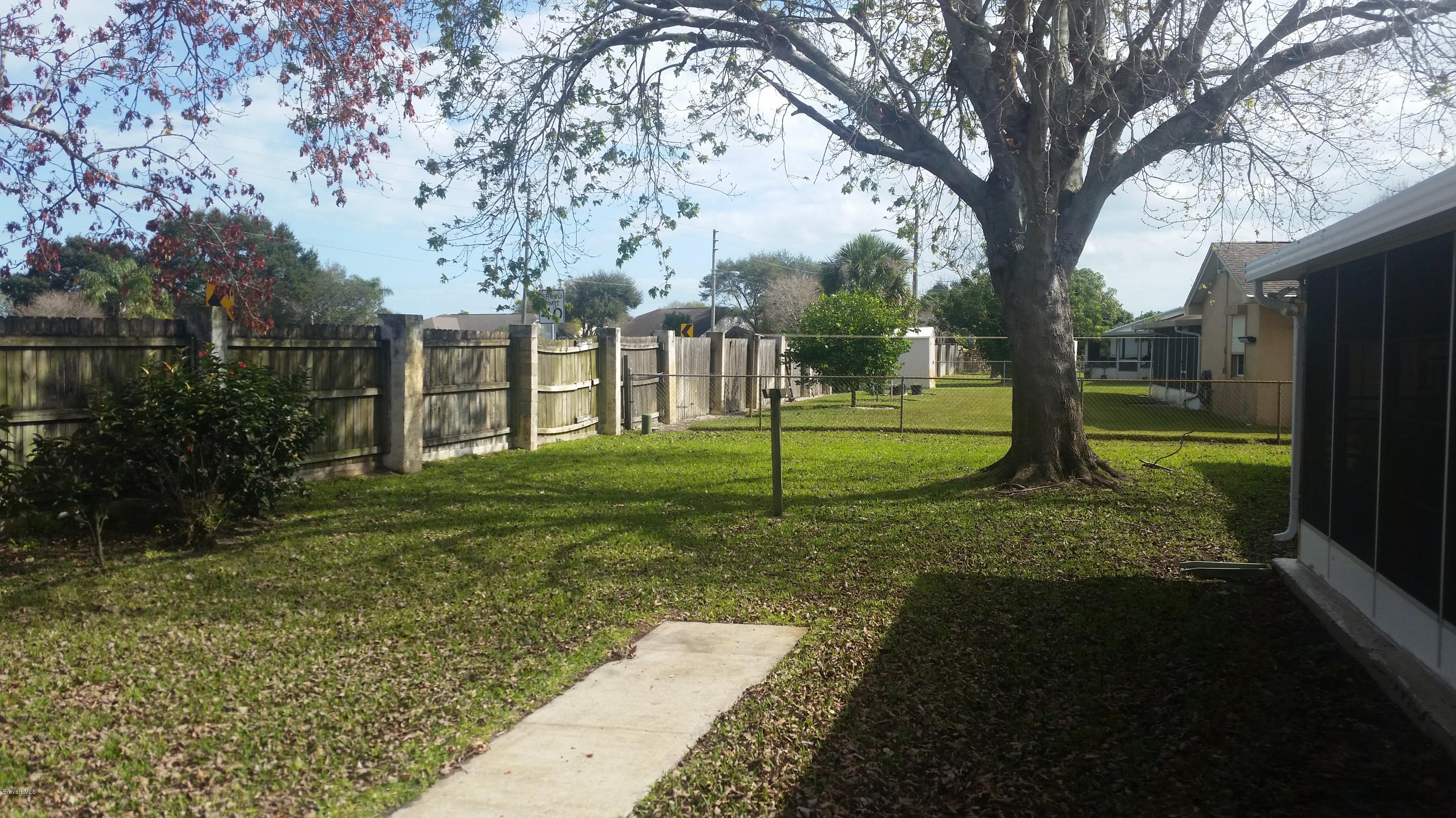 2010 Tallridge Road Melbourne, FL 32935 - Photo 21 of 29 Idyllic backyard!