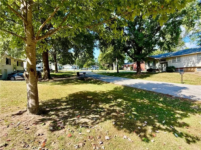 $219,000 | 212 Sanderson Drive, Richmond, MO 64085