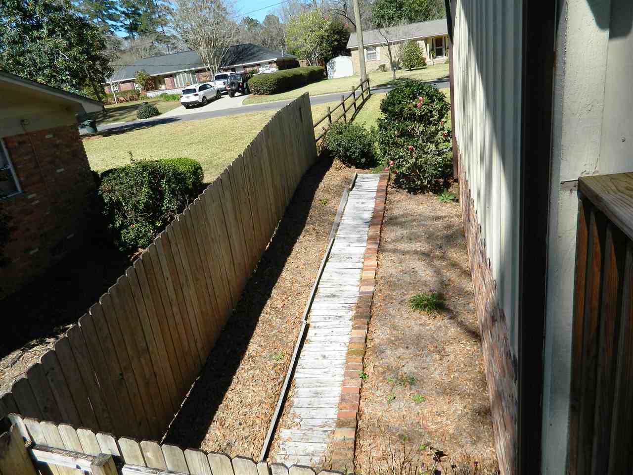 1829 Raa Avenue Tallahassee, FL 32303 - Photo 7 of 25 Gallery Image 7