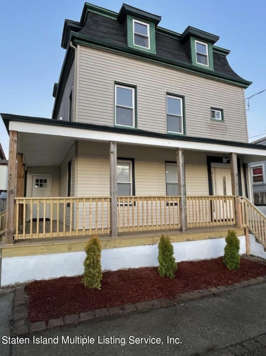 359 Clove Road Staten Island, NY 10310 - Photo 2 of 37 Screen Shot 2023-02-26 at 9.52.06 PM