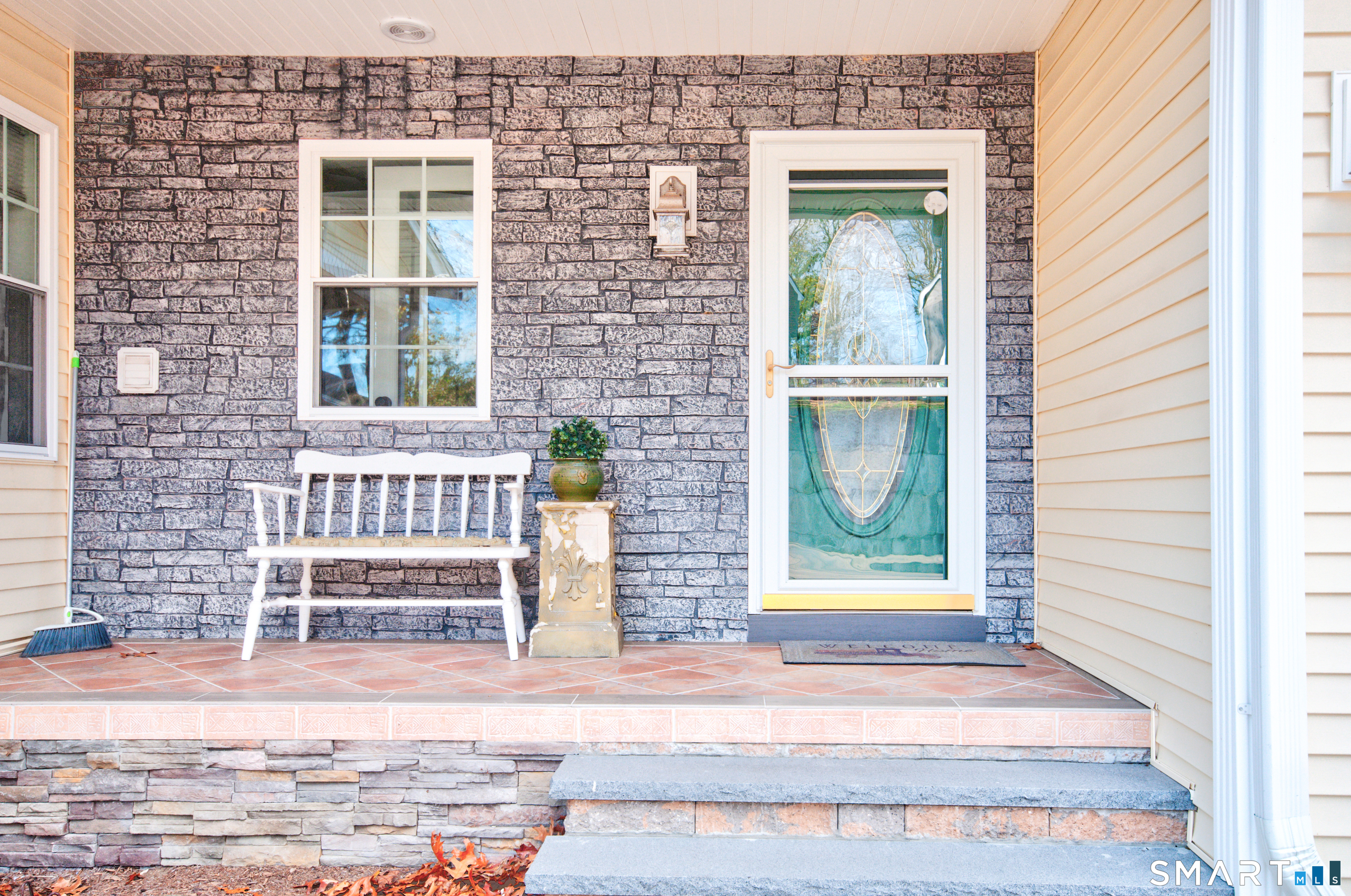33 Chapman Road, Unit B Stonington, CT 06378 - Photo 16 of 19 Gallery Image 16