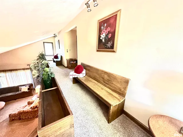 $205,000 | 7 South Lakewood Drive, Centralia, IL 62801