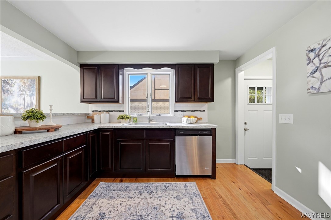 28 Flora Road Cheektowaga, NY 14225 - Photo 10 of 42 Gallery Image 10