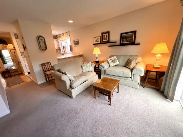 $230,000 | 42 Heritage Condos Way, Unit 14D, Woodstock, VT 05091