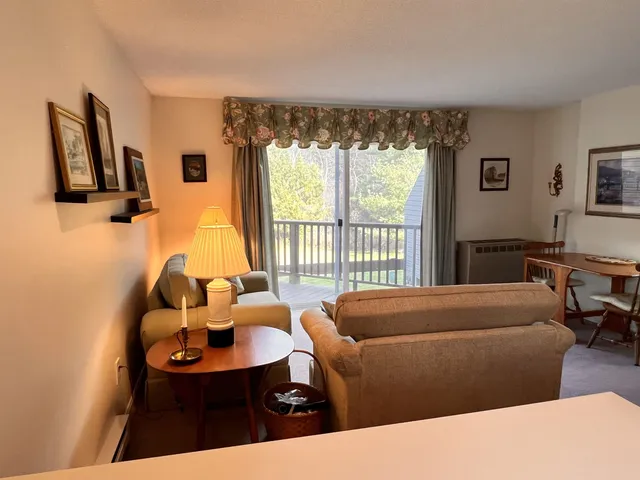$230,000 | 42 Heritage Condos Way, Unit 14D, Woodstock, VT 05091