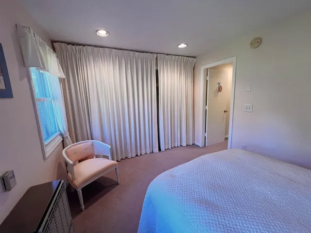 $230,000 | 42 Heritage Condos Way, Unit 14D, Woodstock, VT 05091