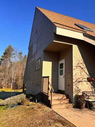 $230,000 | 42 Heritage Condos Way, Unit 14D, Woodstock, VT 05091