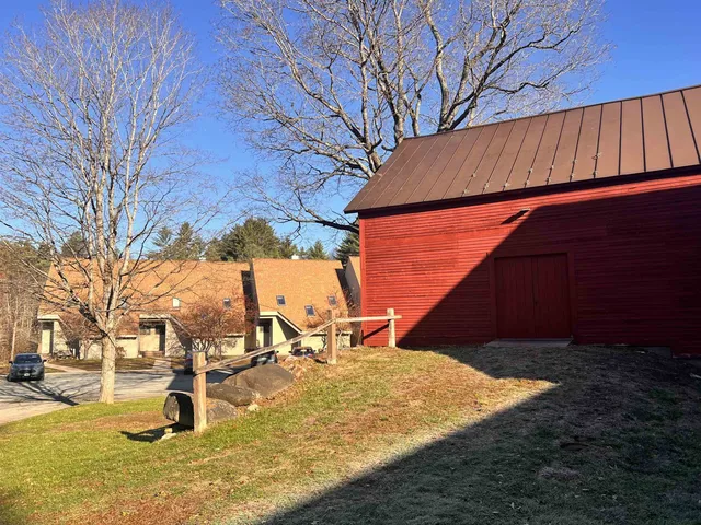 $230,000 | 42 Heritage Condos Way, Unit 14D, Woodstock, VT 05091