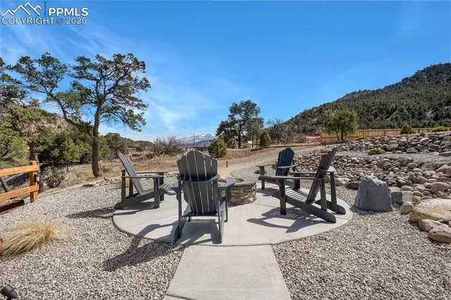 a view of outdoor space yard and patio