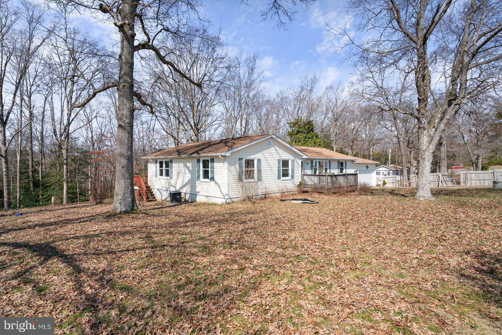 3167 Rappahannock Road Colonial Beach, VA 22443 - Photo 3 of 39 Gallery Image 3