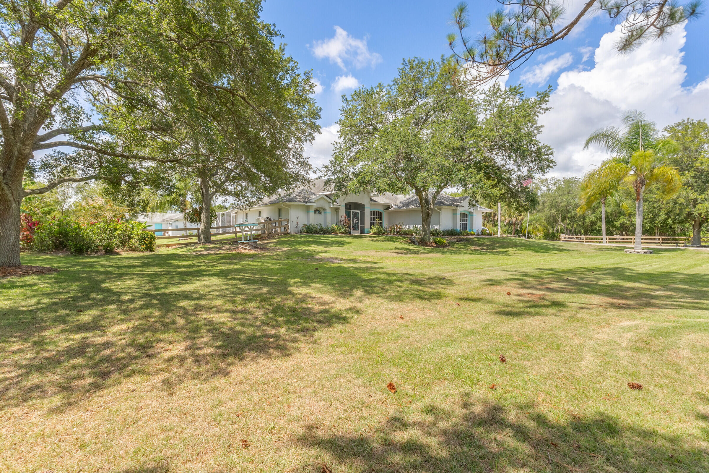 235 Grant Road Palm Bay, FL 32909 - Photo 4 of 35 05_235Grant104_mls