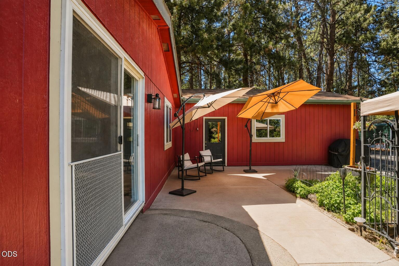 60315 Tekampe Road Bend, OR 97702 - Photo 6 of 74
