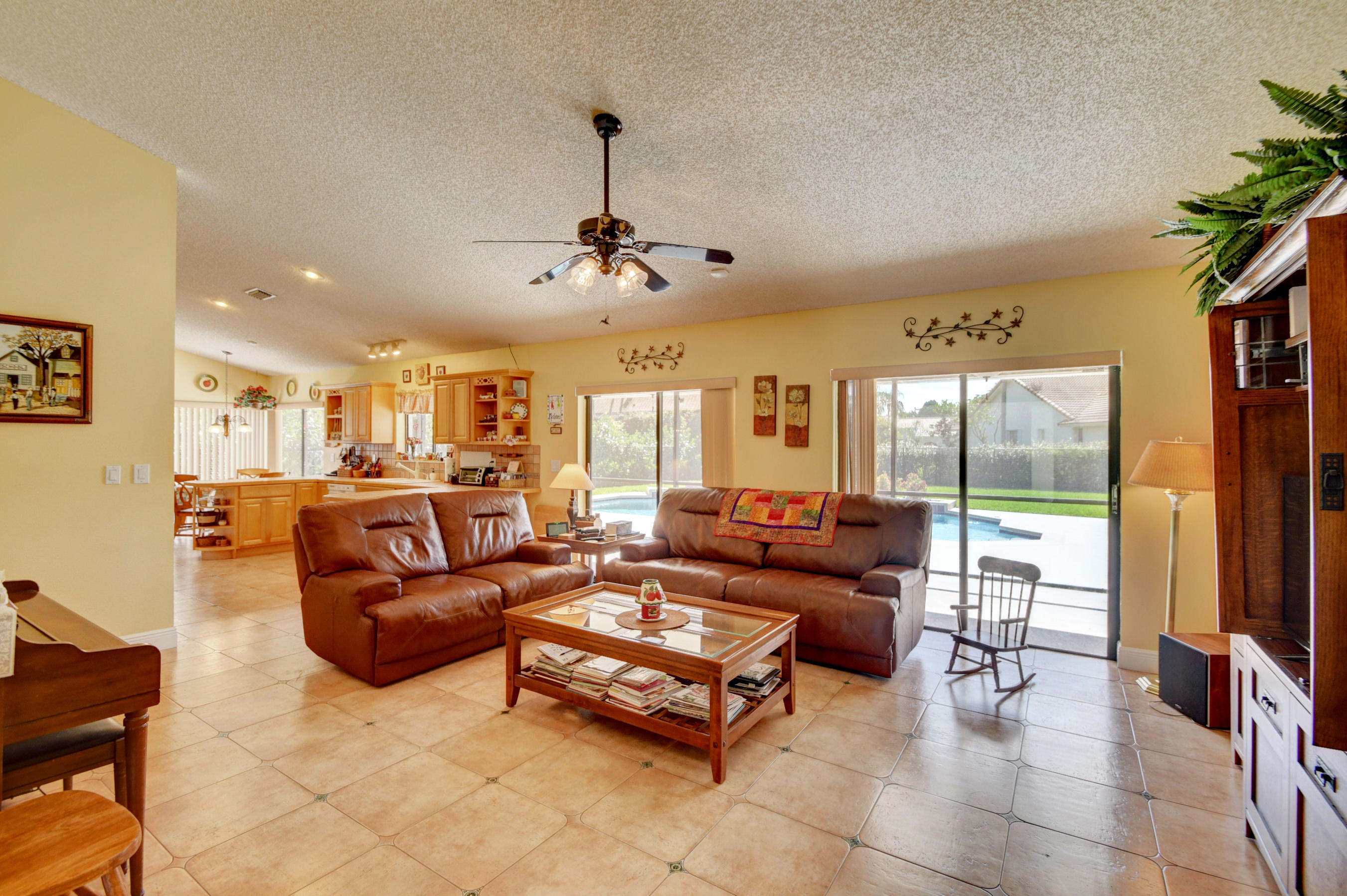 9556 Old Pine Road Boca Raton, FL 33428 - Photo 2 of 32 DSC_8387_88_89_90_91