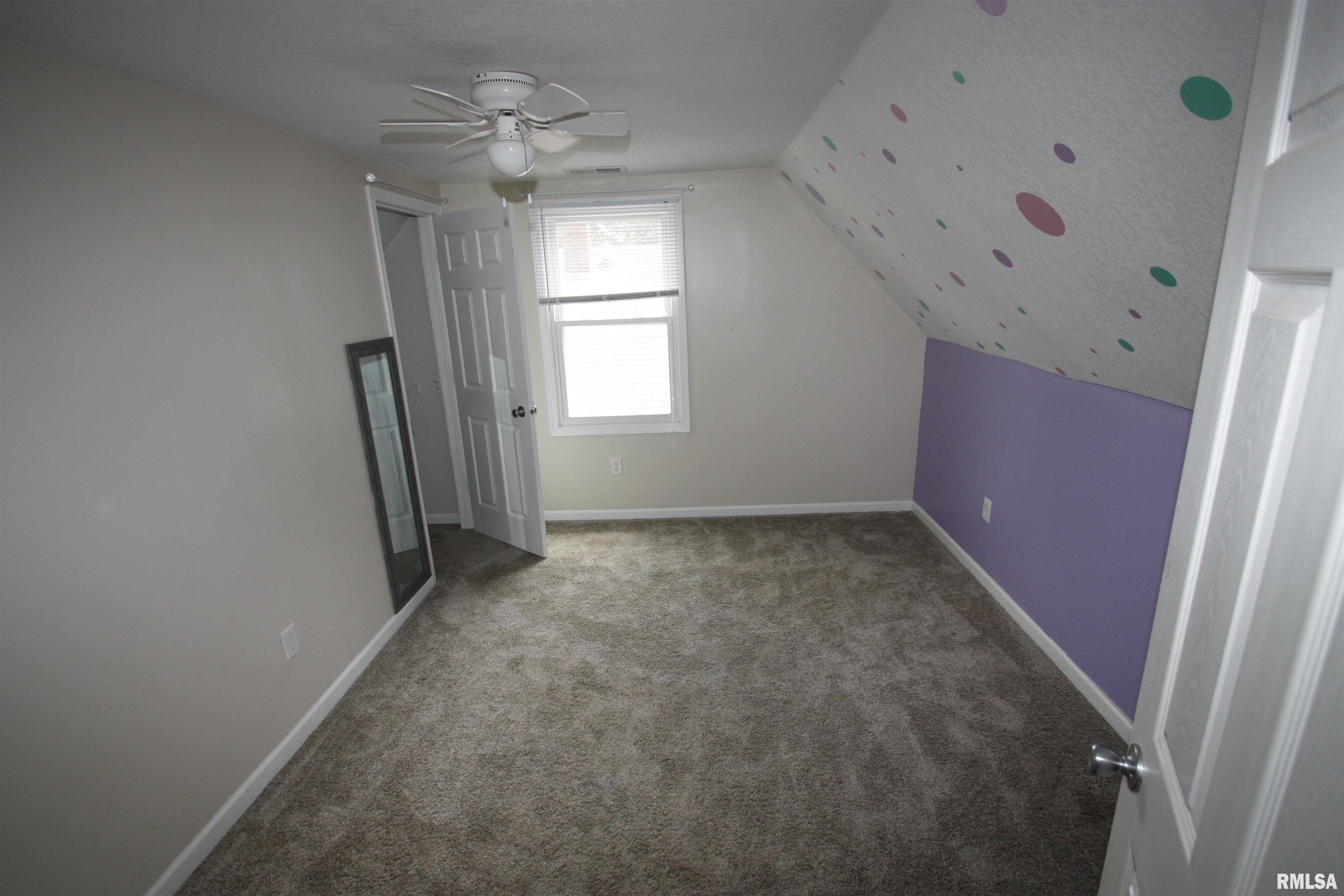 702 Indian Road Davenport, IA 52802 - Photo 9 of 16 Gallery Image 9