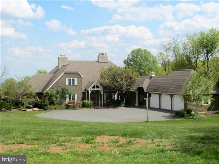 941 Church Lane Road Reading, PA 19606 - Photo 1 of 25