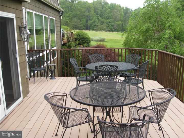 941 Church Lane Road Reading, PA 19606 - Photo 21 of 25 Deck