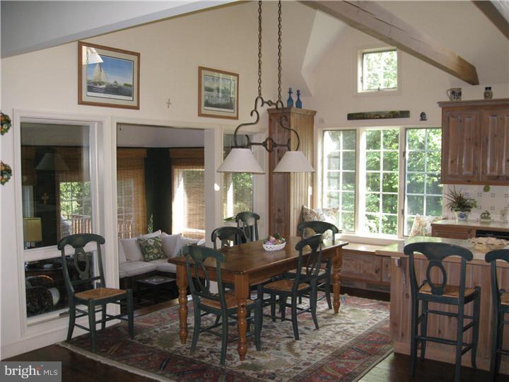 941 Church Lane Road Reading, PA 19606 - Photo 9 of 25 Breakfast Room