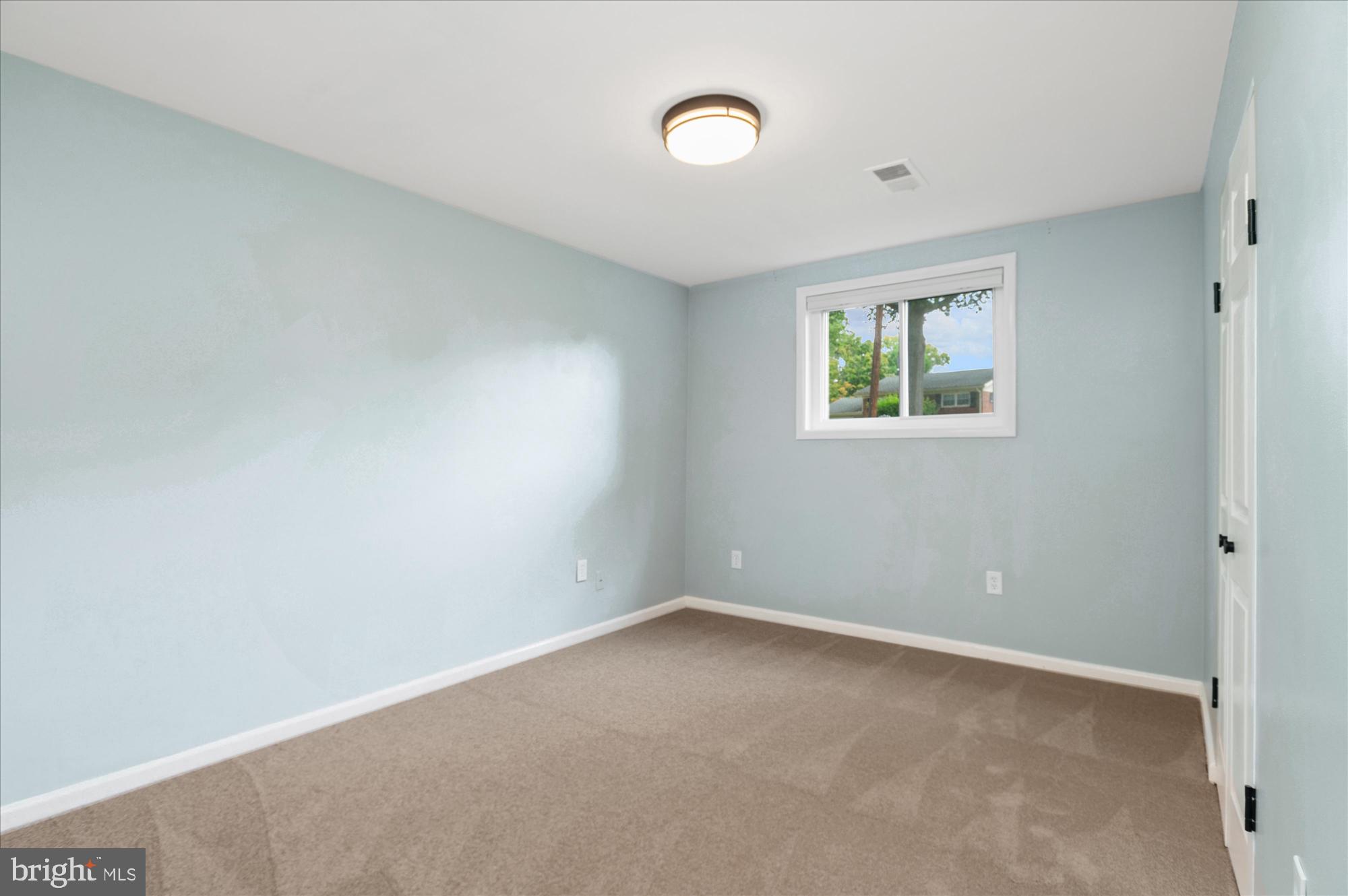 9834 Cherry Tree Lane Silver Spring, MD 20901 - Photo 10 of 41 Gallery Image 10