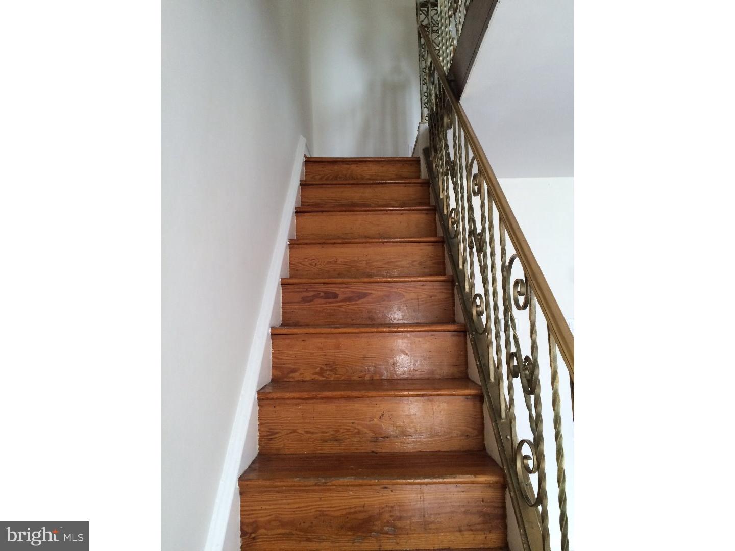 503 Littlecroft Road Upper Darby, PA 19082 - Photo 7 of 24