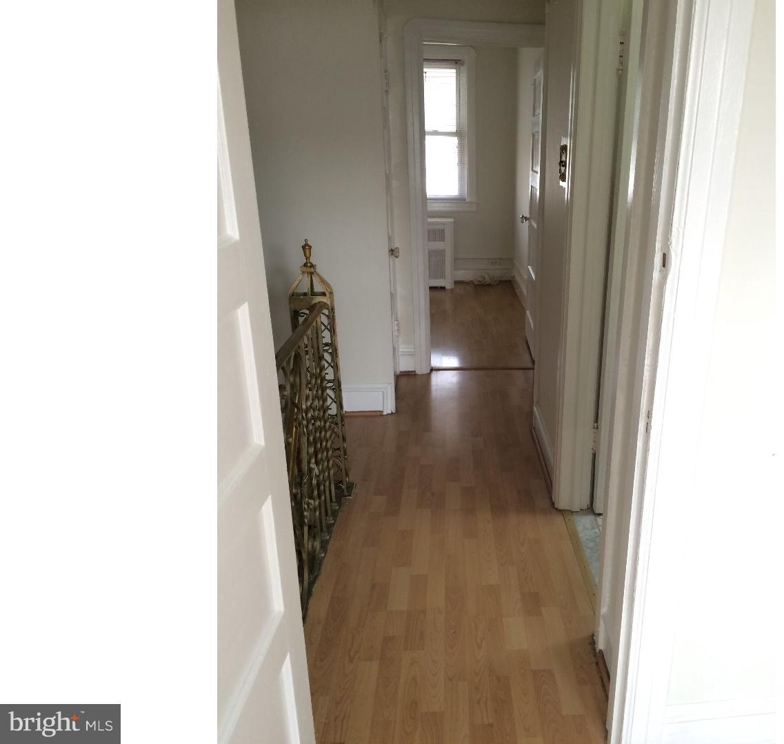 503 Littlecroft Road Upper Darby, PA 19082 - Photo 8 of 24 Hallway