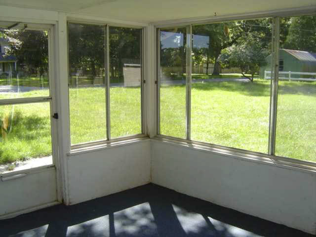 1714 East Springhill Road Warsaw, IN 46580 - Photo 5 of 6 Gallery Image 5