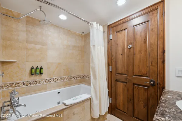 $260,000 | 415 East Dean St Unit 48 Week 8, Aspen, CO 81611