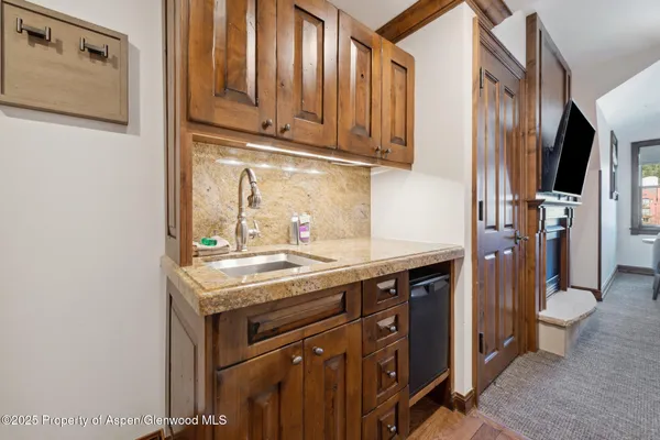 $260,000 | 415 East Dean St Unit 48 Week 8, Aspen, CO 81611