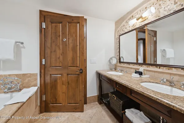 $260,000 | 415 East Dean St Unit 48 Week 8, Aspen, CO 81611
