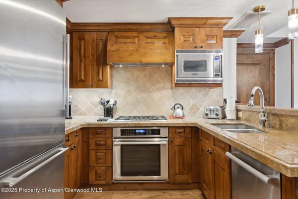 $260,000 | 415 East Dean St Unit 48 Week 8, Aspen, CO 81611
