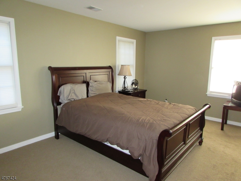 8 Genoble Road Montville, NJ 07045 - Photo 7 of 12